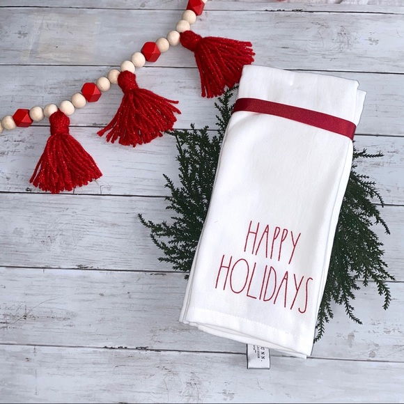 ⚡️FLASH SALE Rae Dunn MERRY CHRISTMAS Towels - Picture 2 of 2